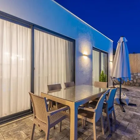 Villa Doga Manzarali Havuzlu Nord 2 Kaş